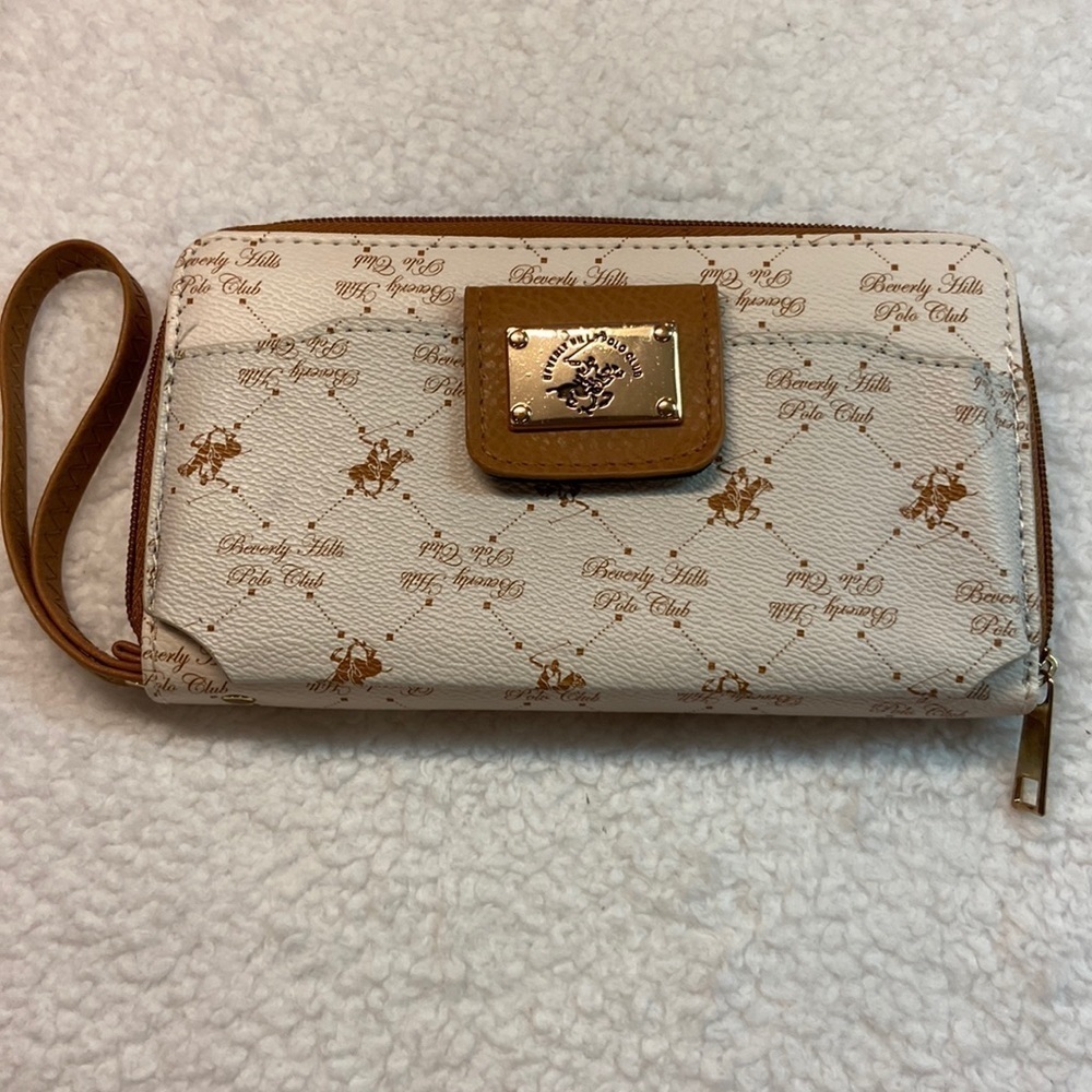 Beverly Hills Polo Club Wristlet